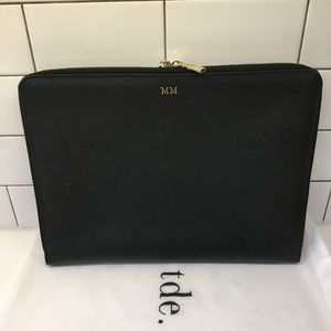 TDE The Daily Edited Laptop Case